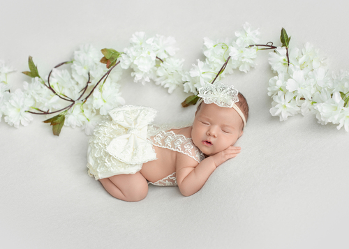 Ньюборн позировка